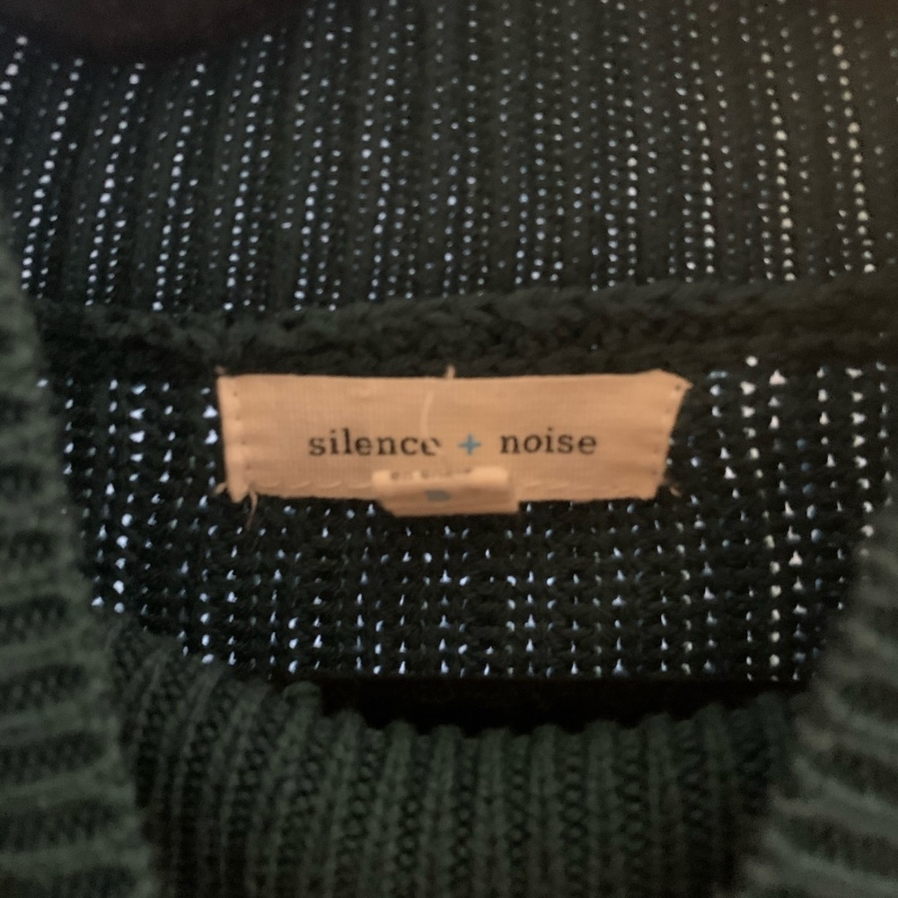CROPPED MOCK NECK SWEATER - Picture 2 of 4